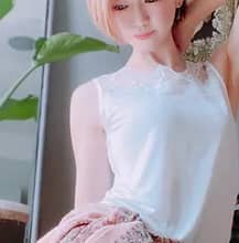 女の子