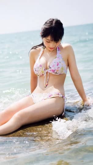 与田祐希 おっぱい