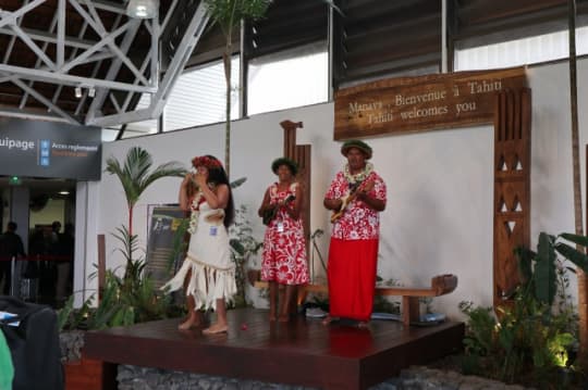 ファアア国際空港の到着口