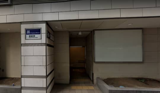 東梅田駅