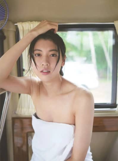 三吉彩花 エロ