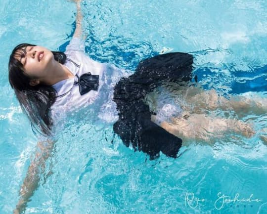 吉田莉桜 おっぱい