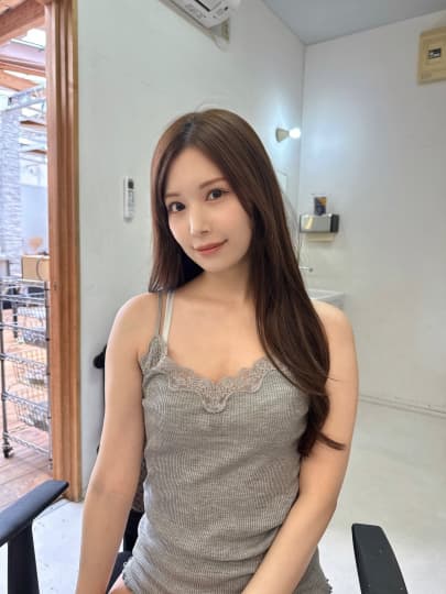 明里つむぎ