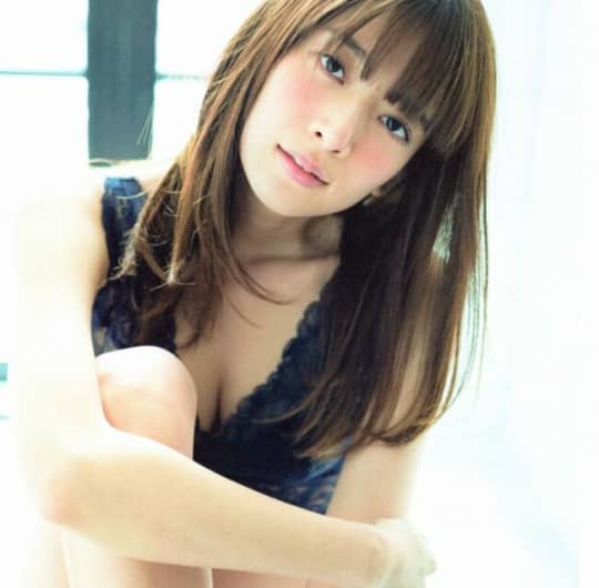 橋本奈々未 おっぱい