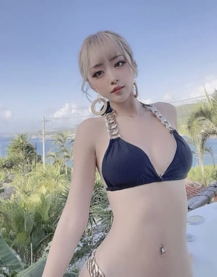 みりちゃむのおっぱい画像