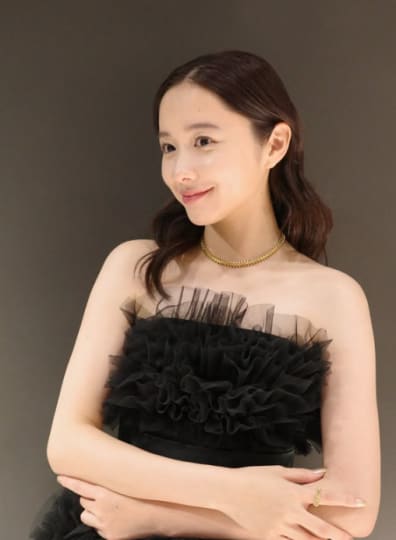  堀田真由 おっぱい
