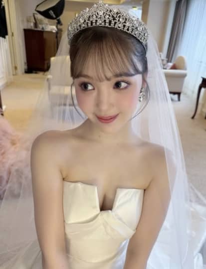 藤田ニコルのおっぱい