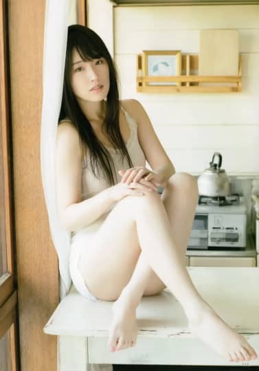 高山一実 おっぱい
