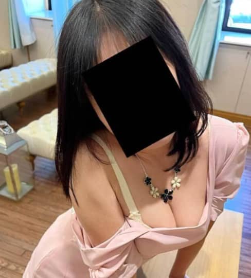 女性