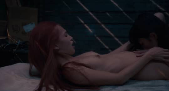 女性芸能人濡れ場シーン