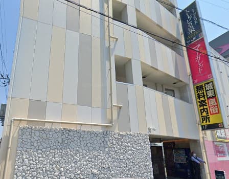 トレビの泉の外観