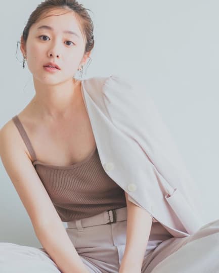 堀田真由 おっぱい
