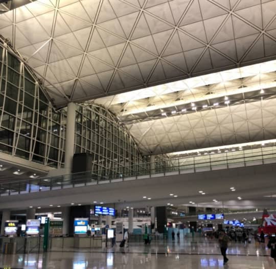 香港国際空港の天井