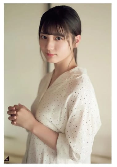 小坂奈緒 おっぱい