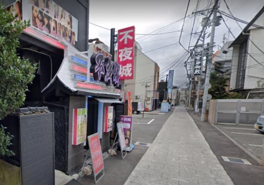 お店の前