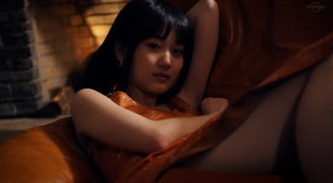 山下美月