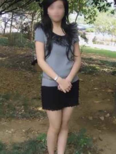 女性