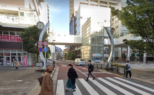 日暮里駅前