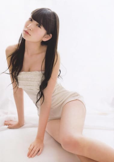 吉田朱里のエロいまんすじで妄想！