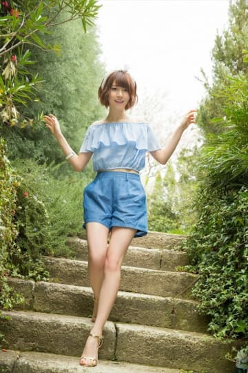 橋本奈々未 おっぱい