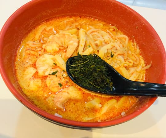 シンガポール　Queensway Shopping Center　328 Katong Laksa