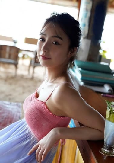 宇垣美里　おっぱい