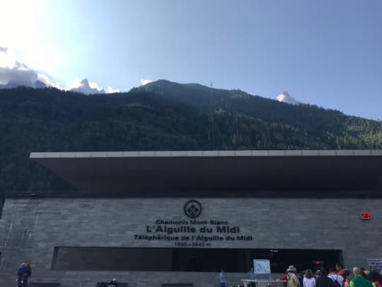 エギーユデュミディ　ロープウェイ乗り場