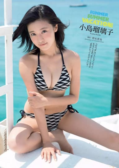 小島瑠璃子 おっぱい