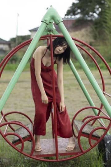 松本穂香 おっぱい