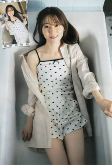 守屋麗奈 おっぱい