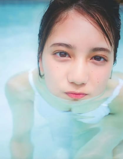 小坂菜緒 おっぱい