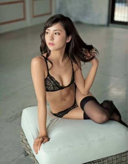 石川恋 おっぱい