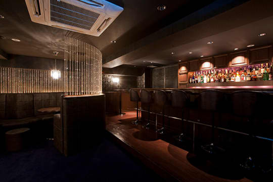 HONEY TRAP店内