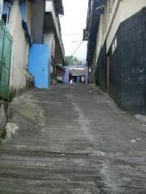 置屋街トレテス：急坂の最上部