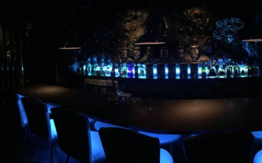 ハプニングバー