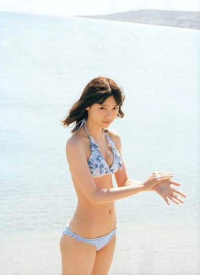 西野七瀬 おっぱい