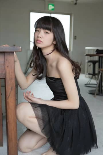 小松菜奈 おっぱい