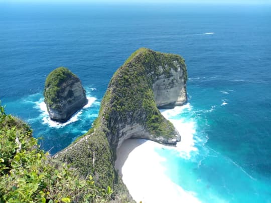 ヌサぺニダ島