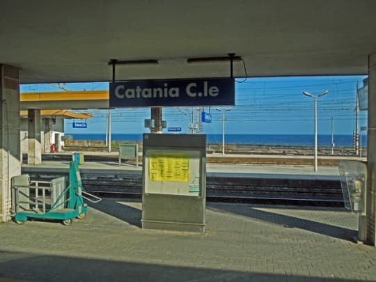 シチリア島カターニャの駅