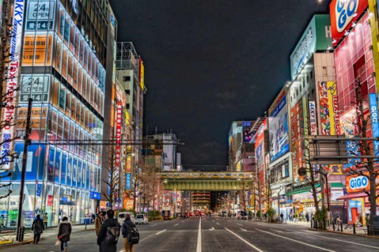 夜の秋葉原