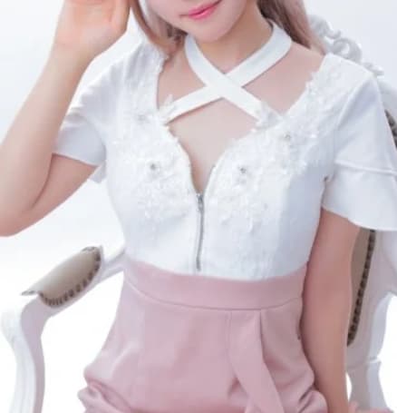 女性
