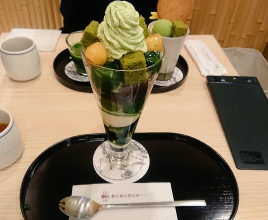 茶寮都路里
