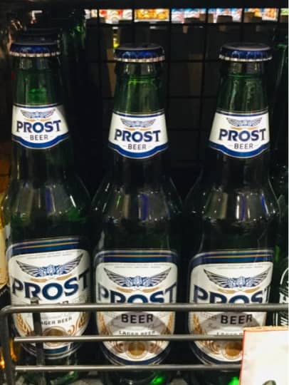 バリ島の隣　ジャワ島　PROST プロストビール