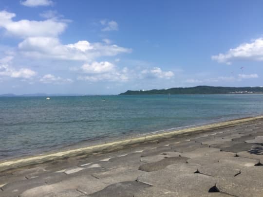 海中道路駐車場から