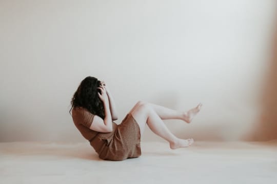 女性
