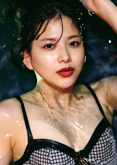 渡邉理佐 おっぱい