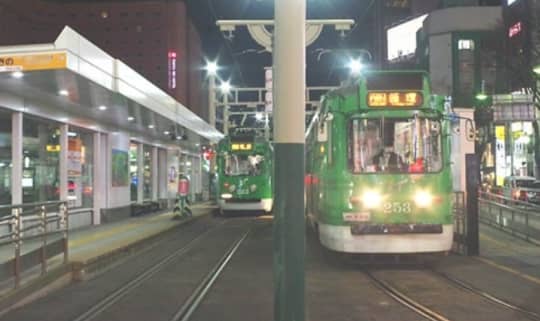 すすきの駅前