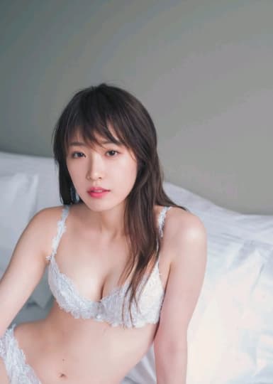 高山一実 おっぱい
