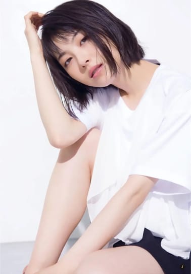 浜辺美波 えろ