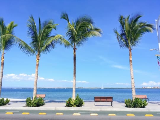 ラパスの海岸通り